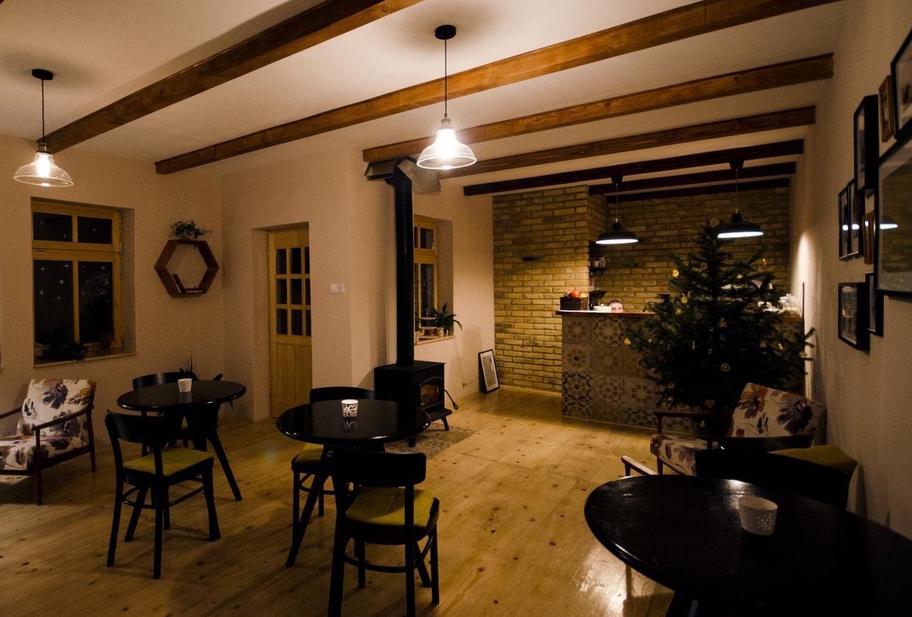 Ethno&Coffee House Tulip Bed and Breakfast Glozan Exteriör bild